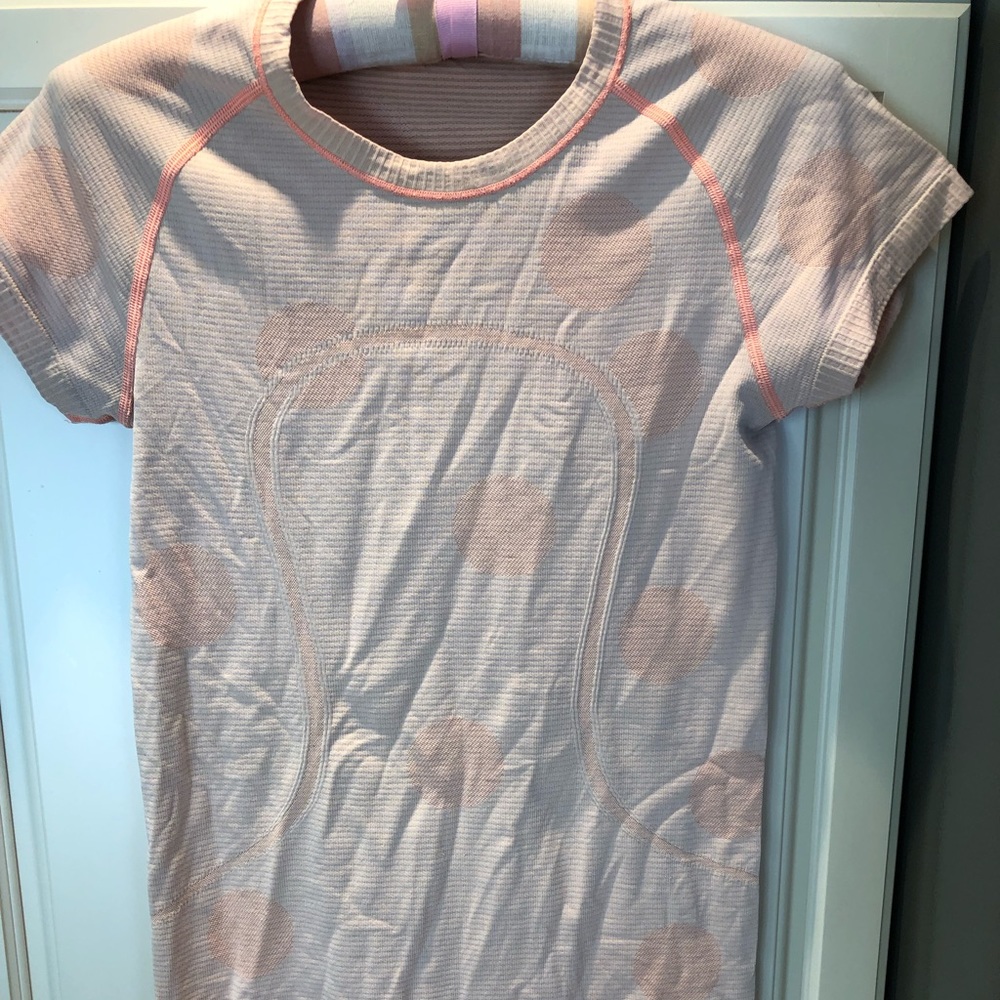 Lululemon size 6. Unique!